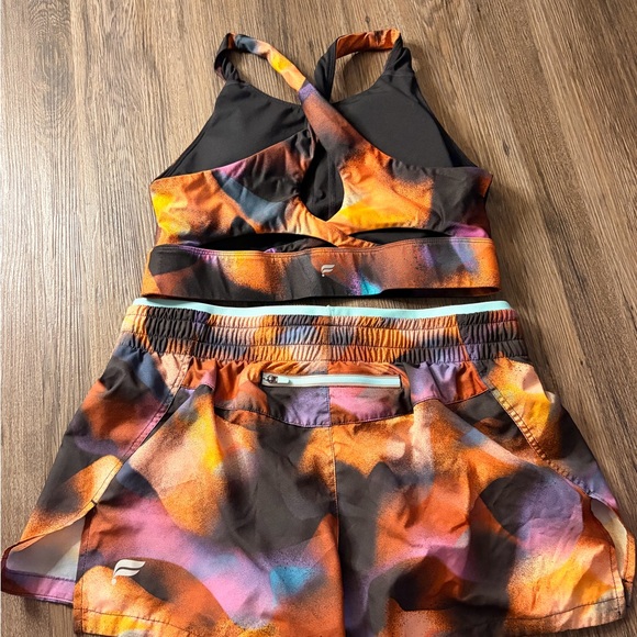 Fabletics Multi-Color Abstract Sports Bra & Shorts Set - Picture 7 of 9